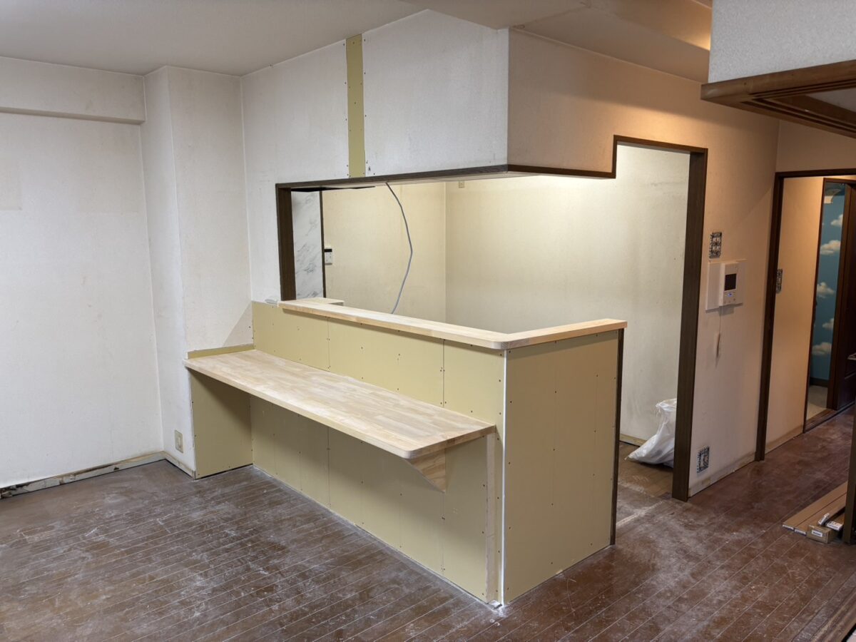 キッチンカウンター新設工事！